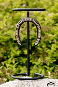Horseshoe Stand
